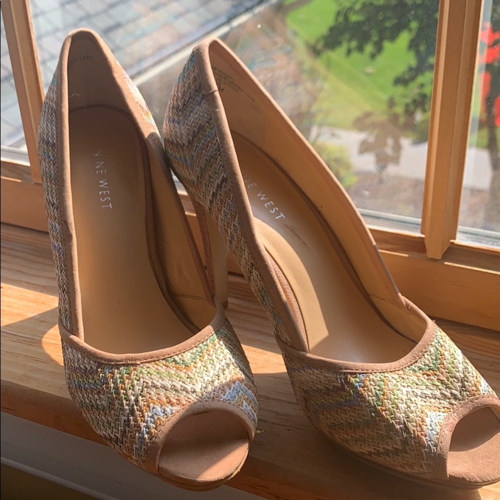 Women’s Nine West open toed platform heels